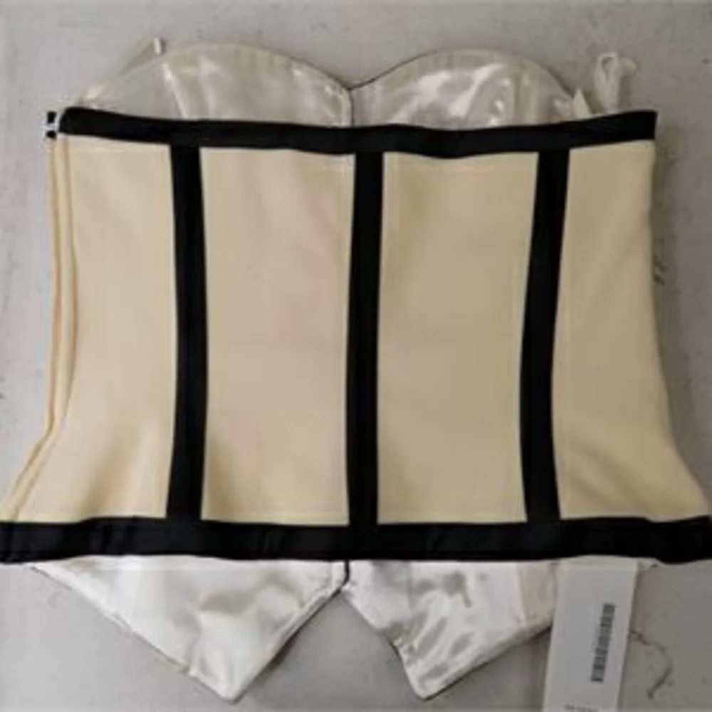 Escada Monochromatic Crop Top with Gold Buttons - Picture 2 of 8